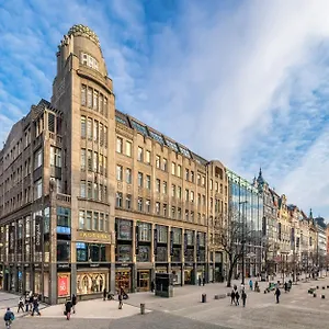 **** Aparthotel Crown Palace By Adrez Česká republika
