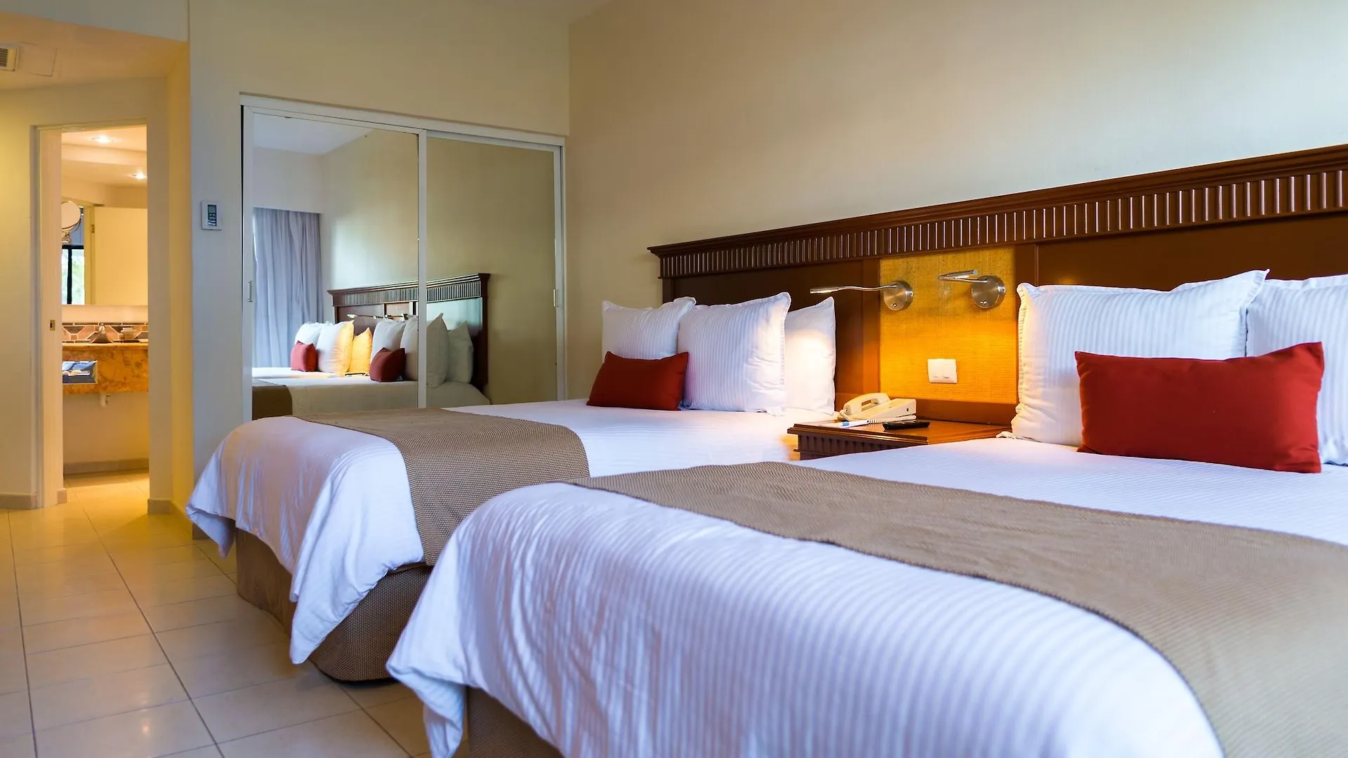 ****  The Reef Coco Beach Resort & Spa Playa del Carmen Mexico