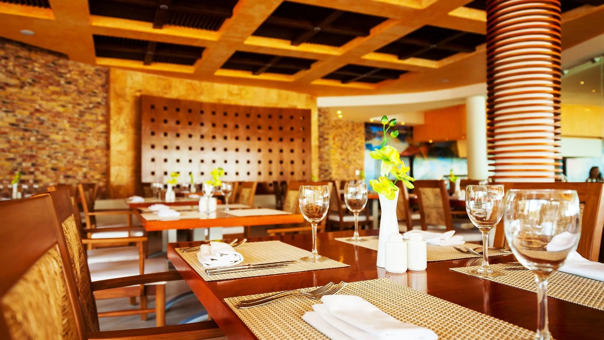 The Reef Coco Beach Resort & Spa Playa del Carmen